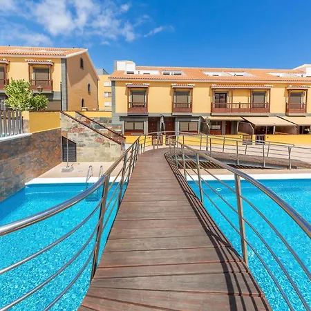 Дом отдыха Medano4you The Guachinche House Эль-Медано