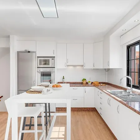 Дом отдыха Medano4you The Guachinche House Эль-Медано