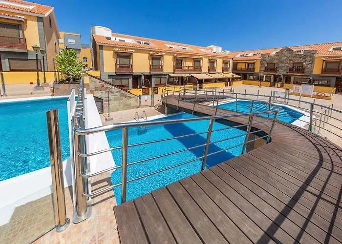 Vakantiehuis Medano4you The Guachinche House