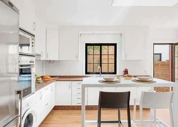 Vakantiehuis Medano4you The Guachinche House